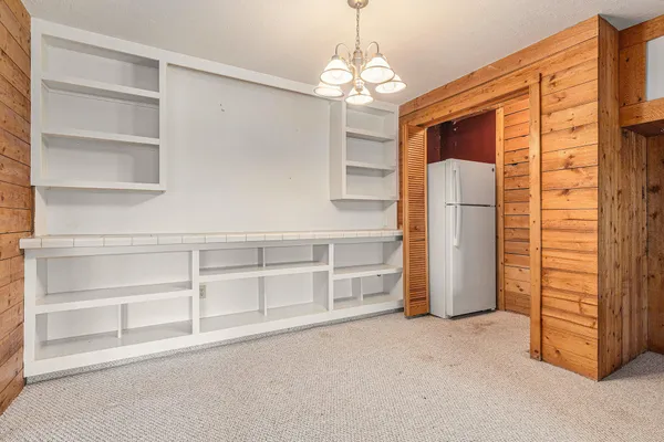 $660,000 | 13483 Oakcrest Avenue Northeast, Gowen, MI 49326