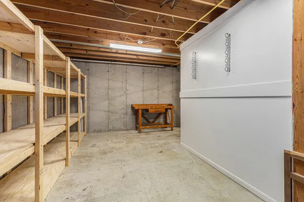 $660,000 | 13483 Oakcrest Avenue Northeast, Gowen, MI 49326