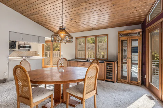 $785,000 | 13483 Oakcrest Avenue Northeast, Gowen, MI 49326