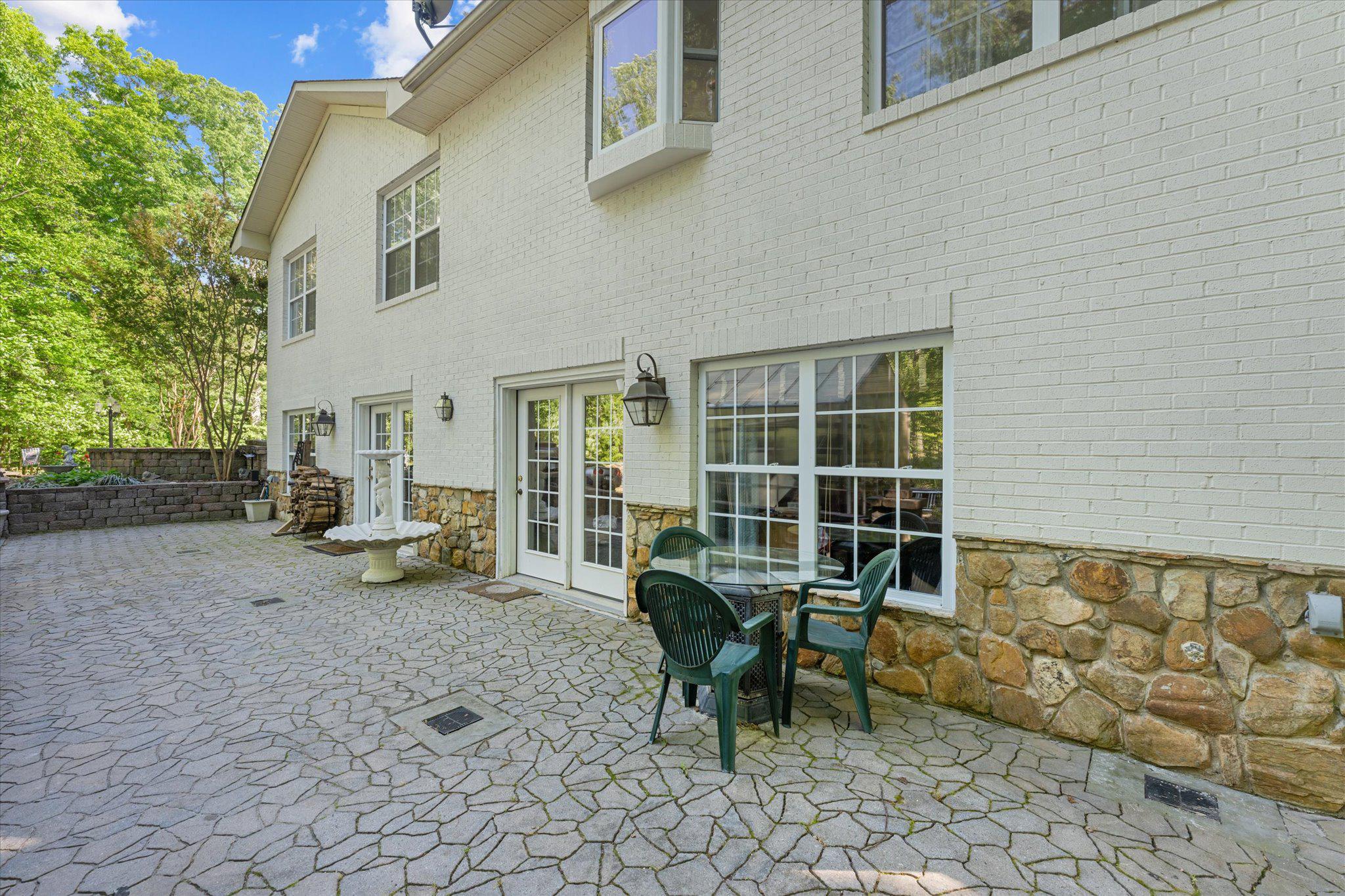 3800 Mountain Road Haymarket, VA 20169 - Photo 23 of 73 Lower level side entrance patio.