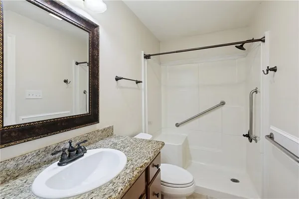 $270,000 | 3221 Riverland Drive, Chalmette, LA 70043