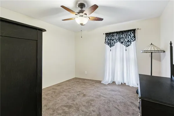 $270,000 | 3221 Riverland Drive, Chalmette, LA 70043