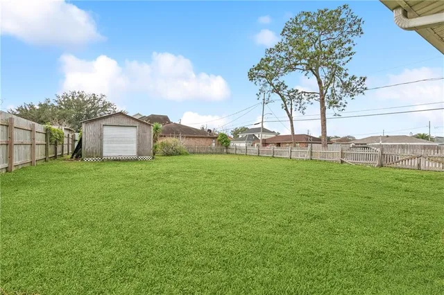 $275,000 | 3221 Riverland Drive, Chalmette, LA 70043