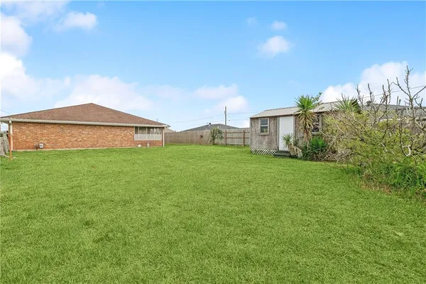 $270,000 | 3221 Riverland Drive, Chalmette, LA 70043