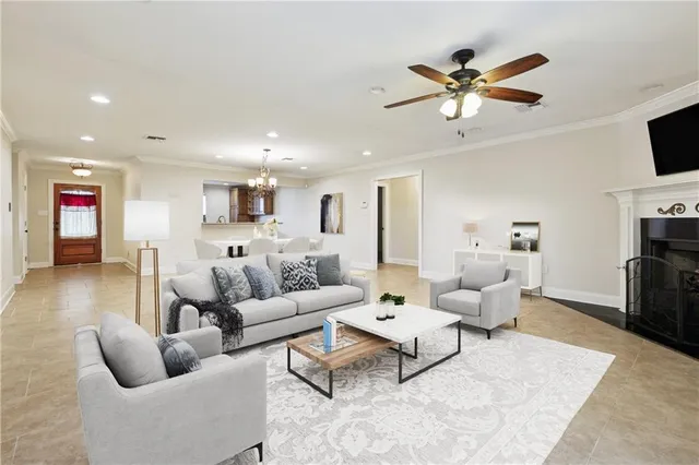 $275,000 | 3221 Riverland Drive, Chalmette, LA 70043