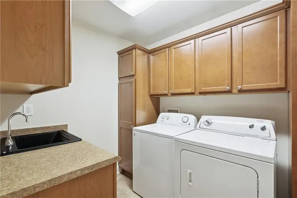 $270,000 | 3221 Riverland Drive, Chalmette, LA 70043