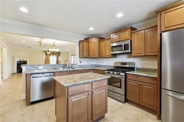 $270,000 | 3221 Riverland Drive, Chalmette, LA 70043
