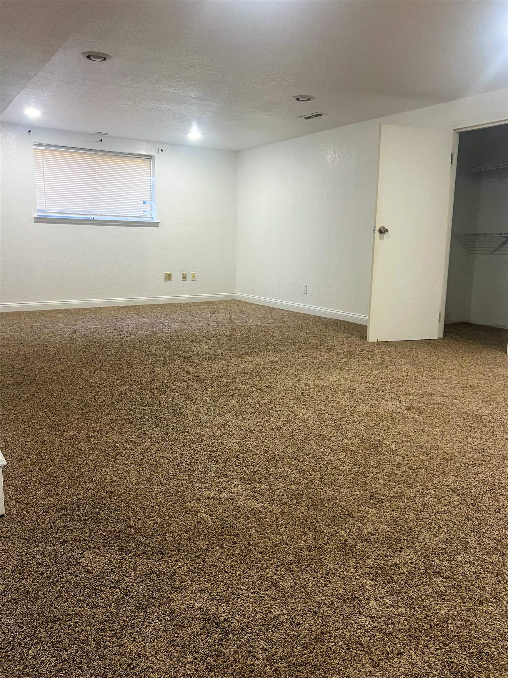 4015 North Ash Street Spokane, WA 99205 - Photo 9 of 14