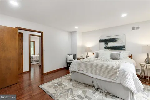 $949,000 | 12212 Woodlark Court, Manassas, VA 20112