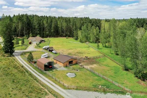 $900,000 | 37726 34th Avenue East, Roy, WA 98580