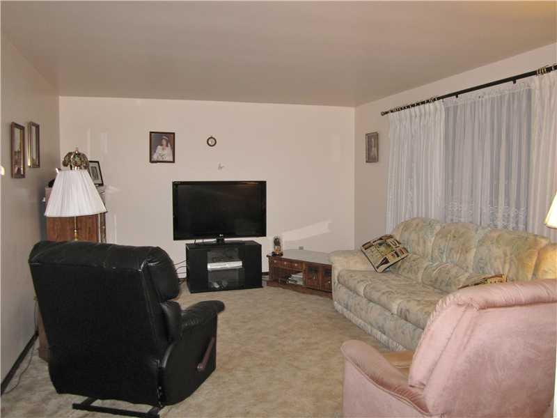 220 Edgewood Road Beaver Falls, PA 15010 - Photo 3 of 14 Living Room.