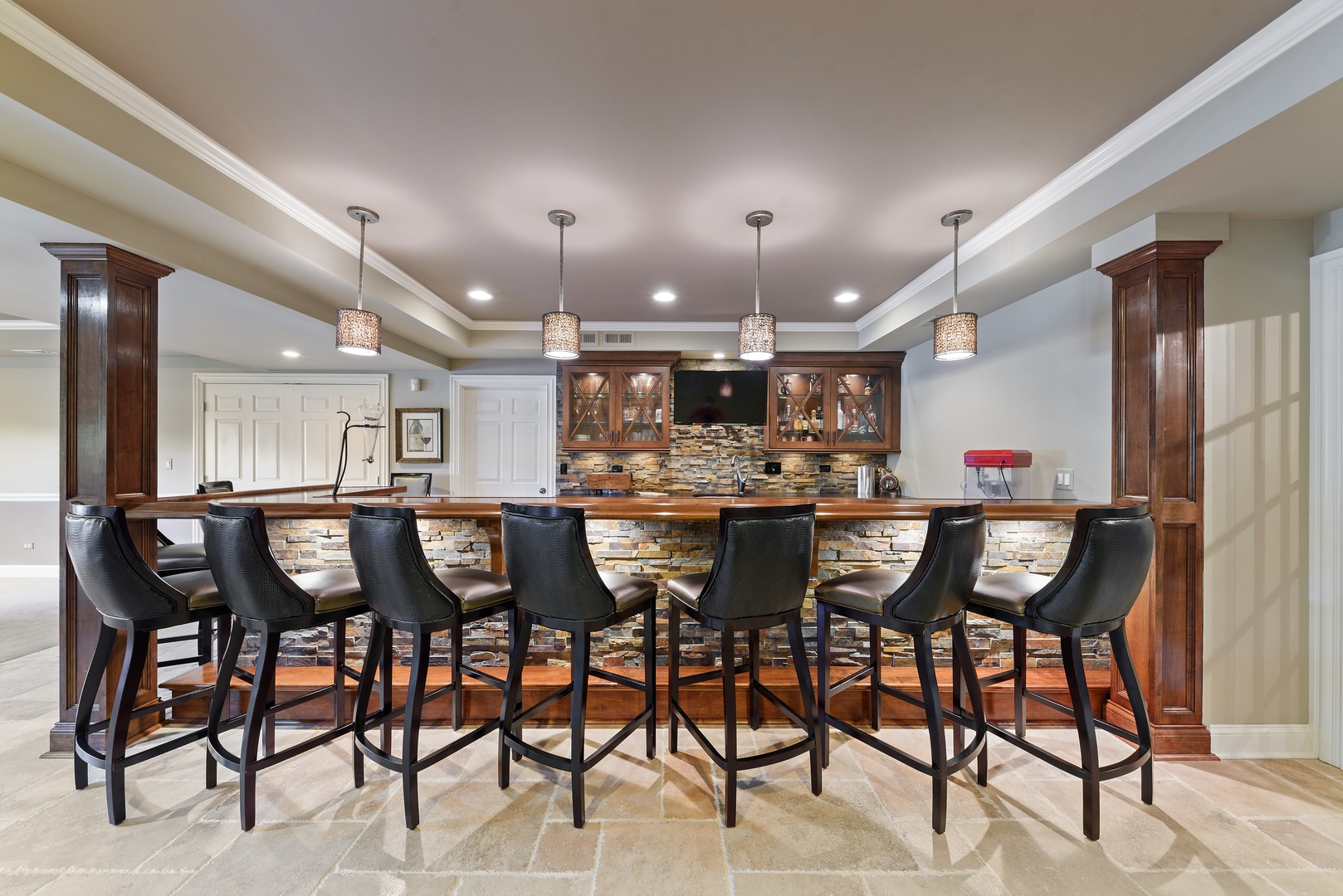 35 Riderwood Road North Barrington, IL 60010 - Photo 25 of 35 a dining area with furniture and a kitchen view