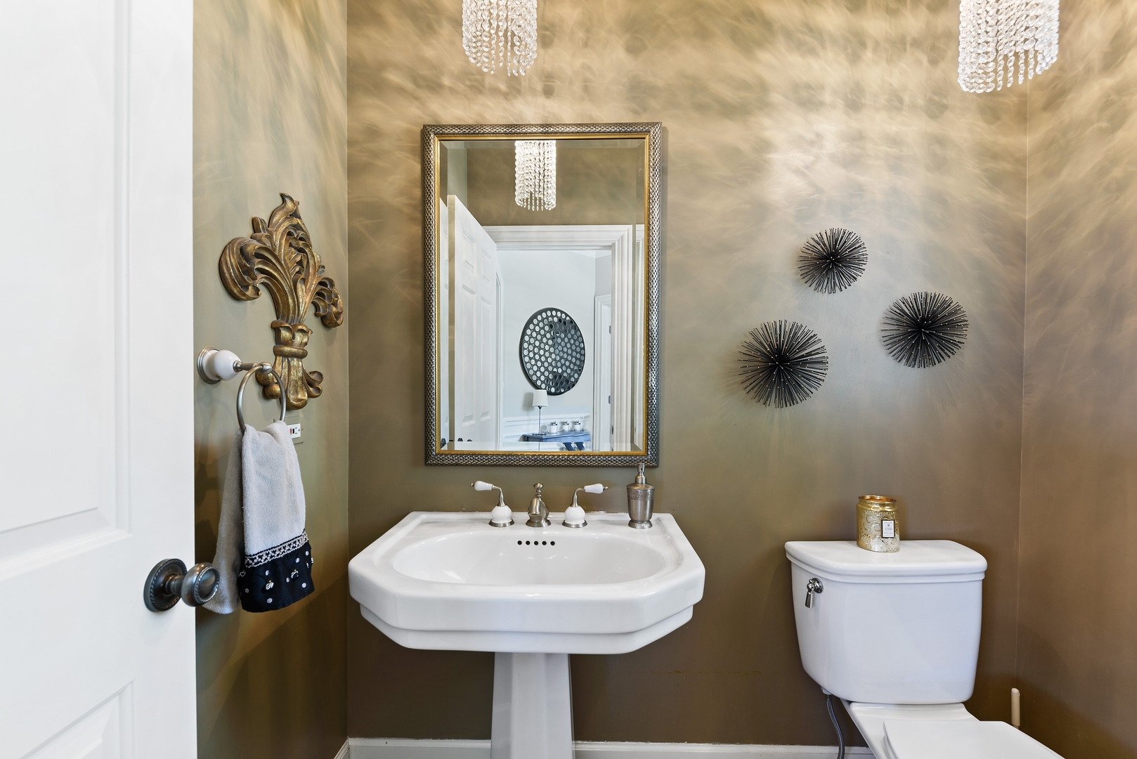 35 Riderwood Road North Barrington, IL 60010 - Photo 31 of 35 a bathroom with a sink mirror and toilet