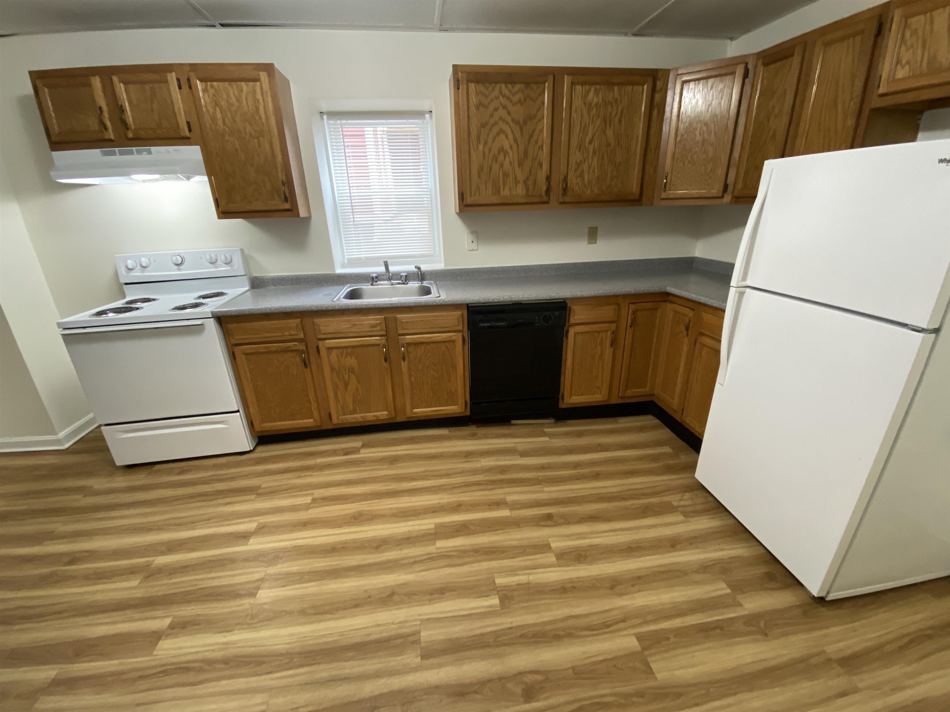 135 2nd Street, Unit 1S Manchester, NH 03102 - Photo 13 of 38