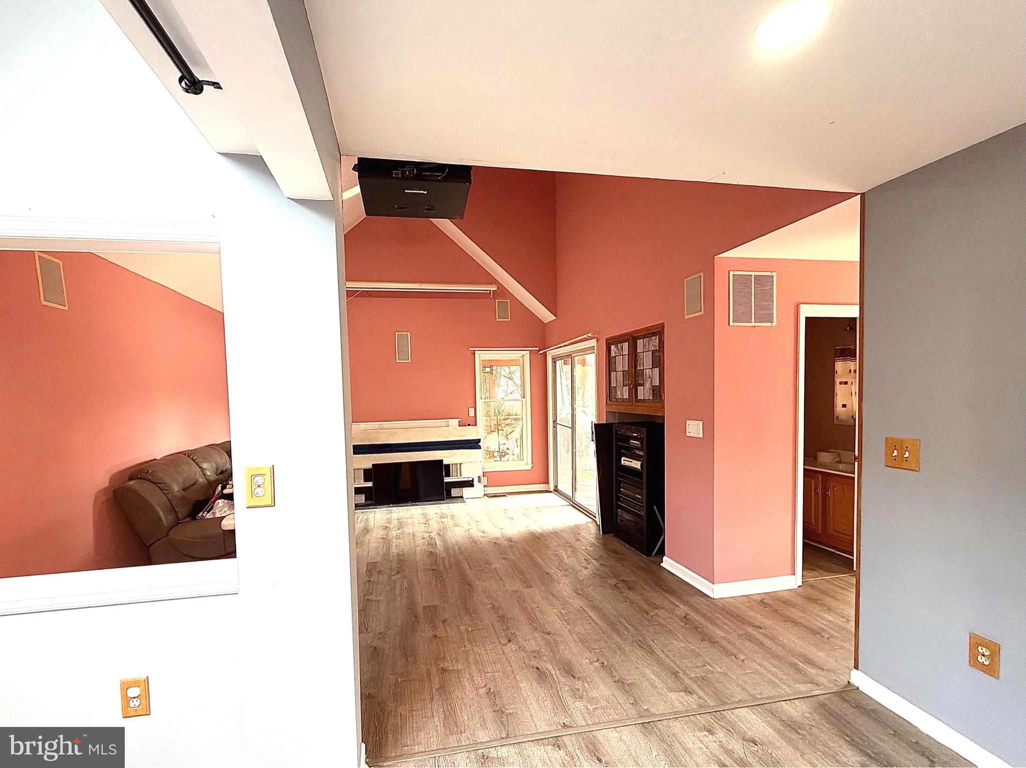 9348 Creekview Drive Laurel, MD 20708 - Photo 21 of 41 Second Living Room