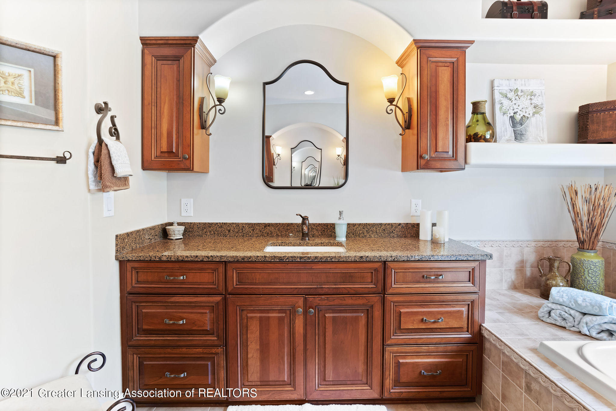 910 Abbey Road East Lansing, MI 48823 - Photo 25 of 57 2 custom vanities