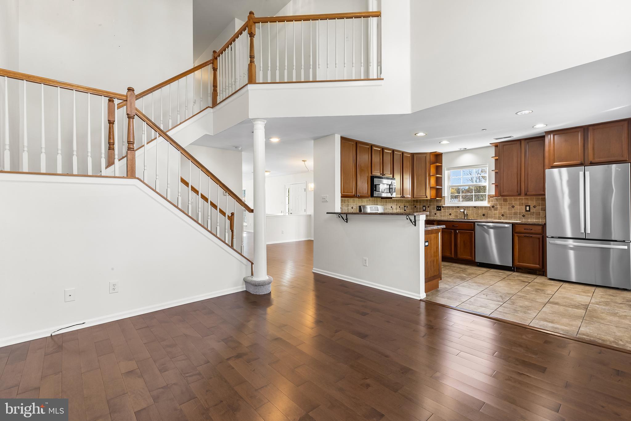272 Militia Drive Wayne, PA 19087 - Photo 17 of 57 a view of kitchen with microwave and cabinets