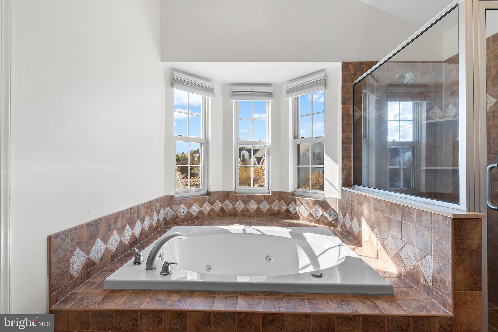 272 Militia Drive Wayne, PA 19087 - Photo 41 of 57 a view of jacuzzi with couch