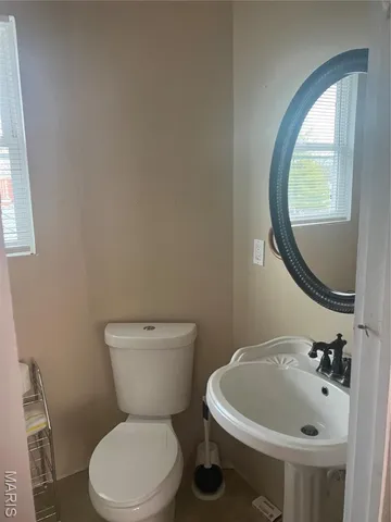 $2,000 | 721 South Church Street, Belleville, IL 62220