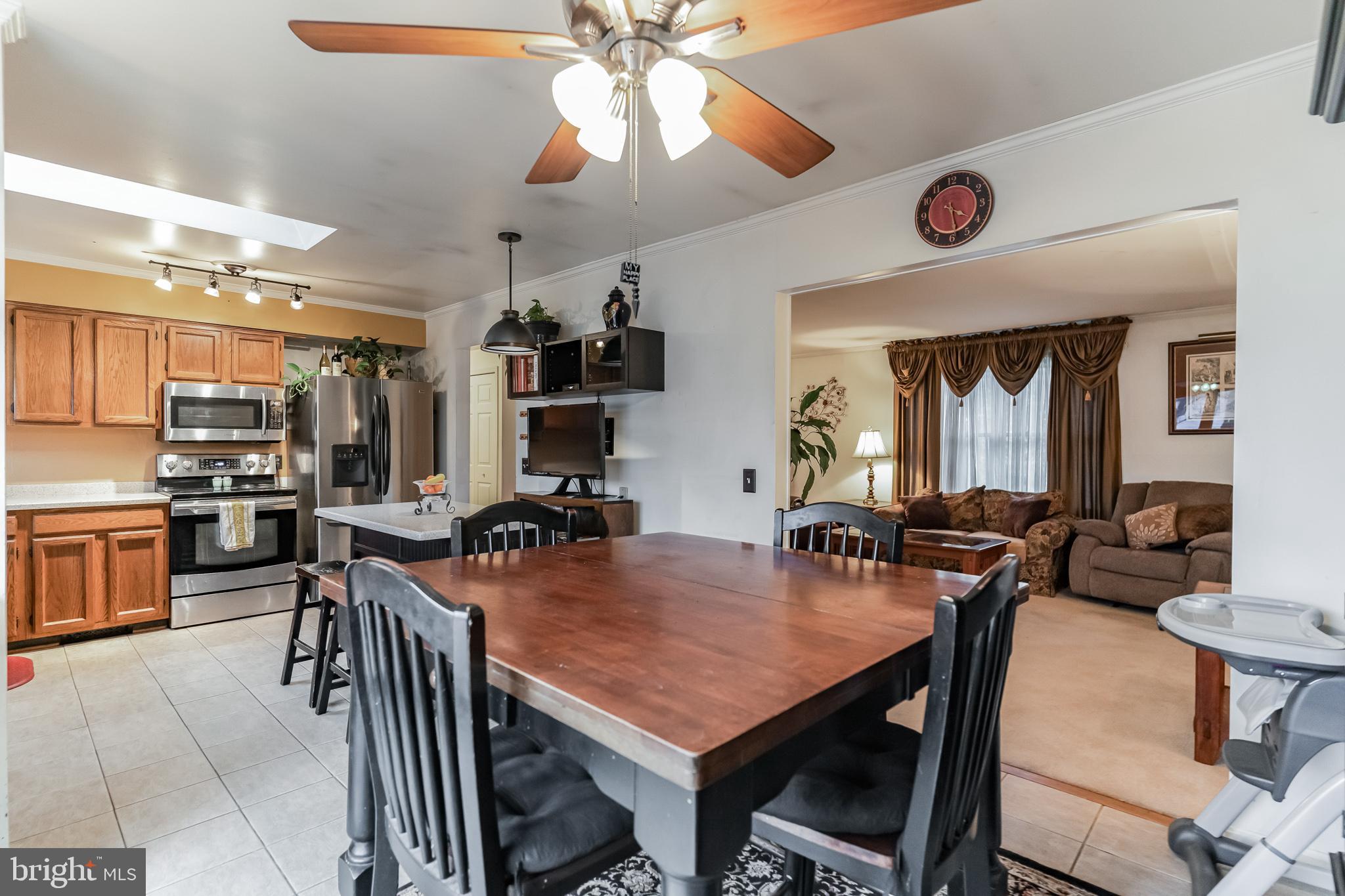 5 True Road Stafford, VA 22556 - Photo 3 of 35 Spacious eat-in kitchen