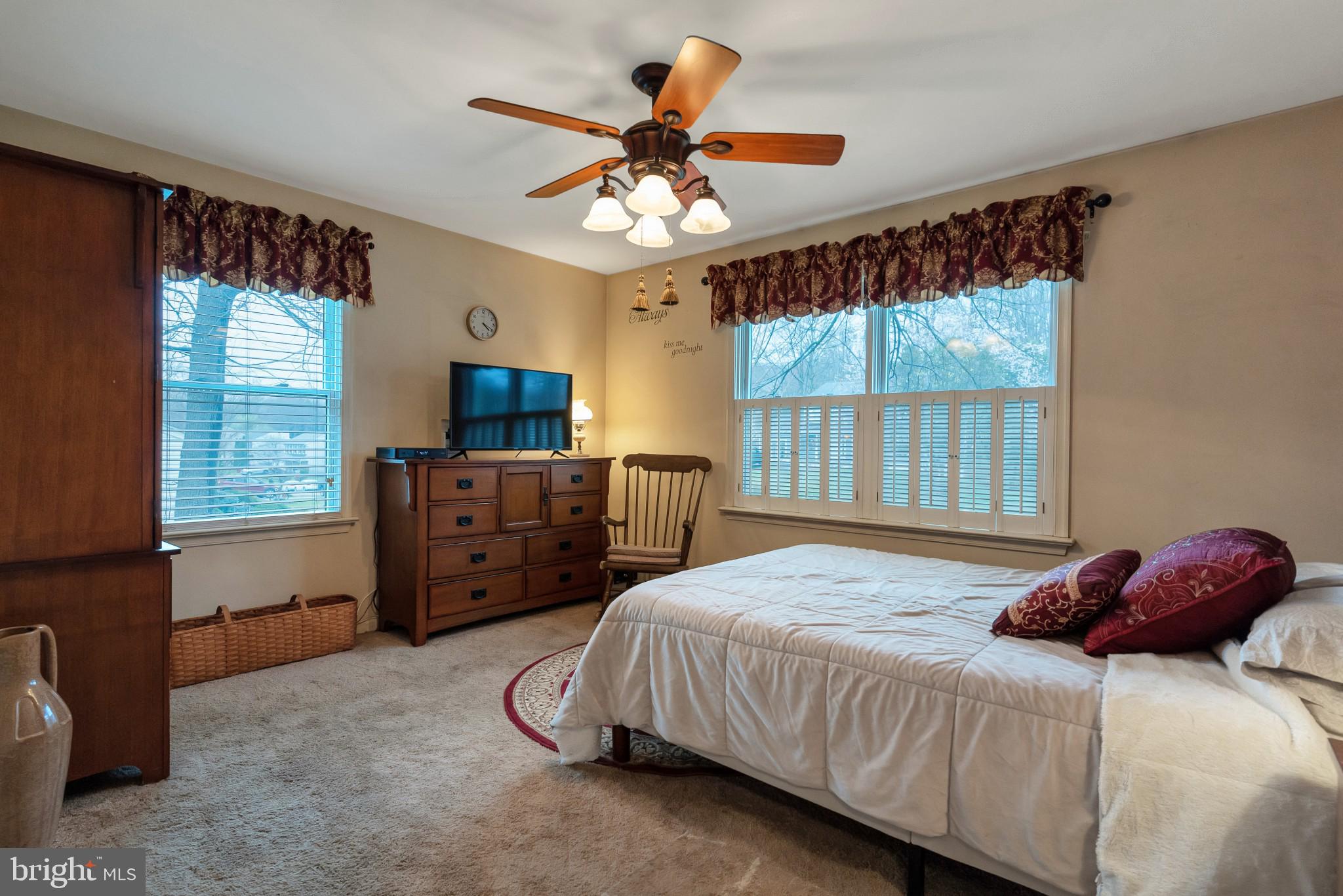 5 True Road Stafford, VA 22556 - Photo 5 of 35 Upper level bedroom with natural light