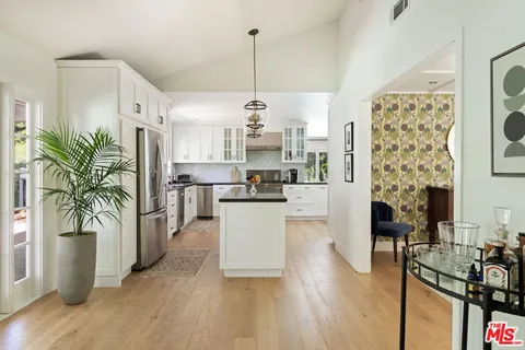 $12,000 | 3206 Canyon Lake Drive, Los Angeles, CA 90068