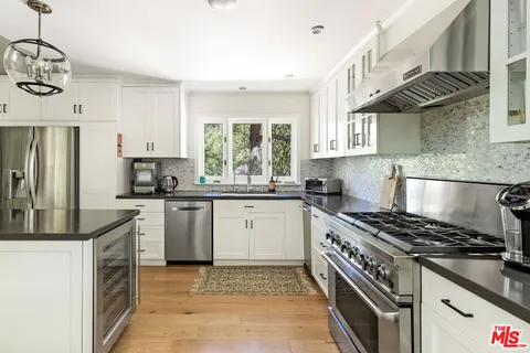 $12,000 | 3206 Canyon Lake Drive, Los Angeles, CA 90068