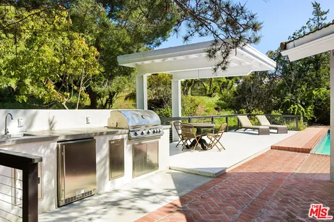 $12,000 | 3206 Canyon Lake Drive, Los Angeles, CA 90068