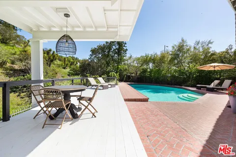 $12,000 | 3206 Canyon Lake Drive, Los Angeles, CA 90068