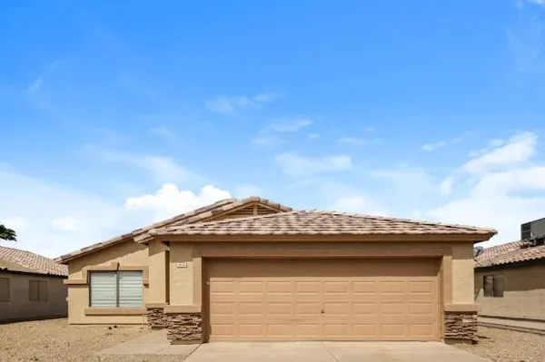 $2,035 | 8610 West Eva Street, Peoria, AZ 85345