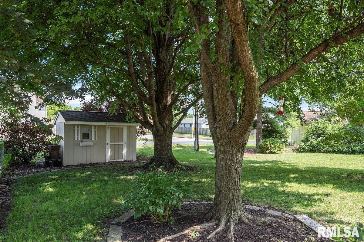 18 Red Oak Lane Springfield, IL 62712 - Photo 41 of 42