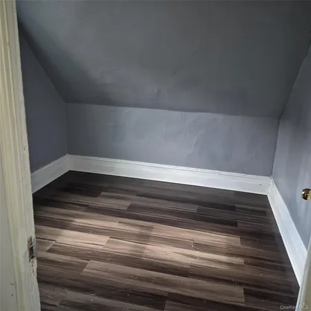 $2,400 | 235 Downs Street, Unit 2, Kingston, NY 12401