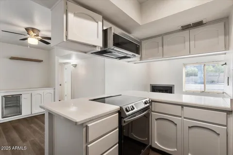 $249,000 | 5146 East Oak Street, Unit 112, Phoenix, AZ 85008