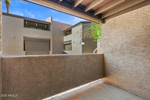 $249,000 | 5146 East Oak Street, Unit 112, Phoenix, AZ 85008