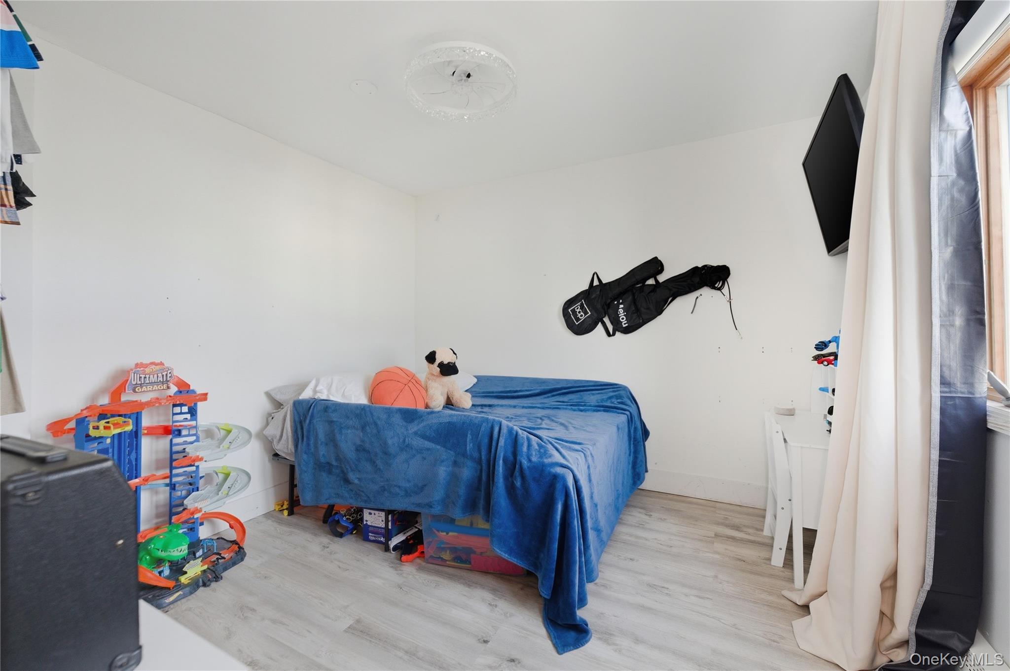 54 Morning Glory Road Levittown, NY 11756 - Photo 13 of 19