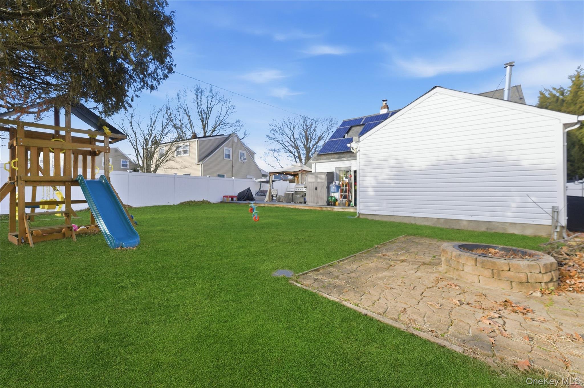 54 Morning Glory Road Levittown, NY 11756 - Photo 18 of 19