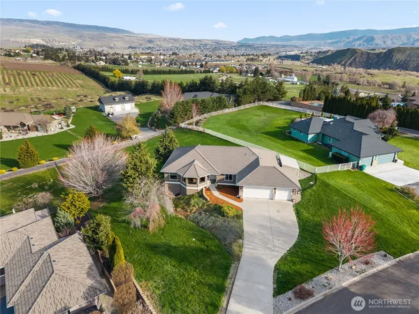 $930,000 | 3555 Westridge Place, Wenatchee, WA 98801