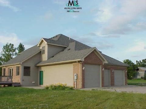 69055 Slating Lane Romeo, MI 48065 - Photo 3 of 7 782102-2.JPG