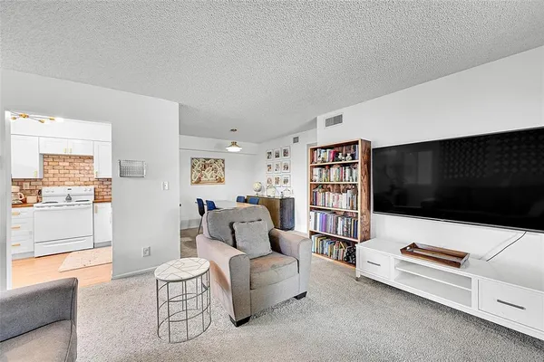 $215,000 | 117 Gardens Drive, Unit 204, Pompano Beach, FL 33069