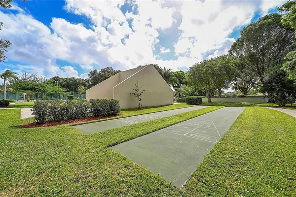 $215,000 | 117 Gardens Drive, Unit 204, Pompano Beach, FL 33069