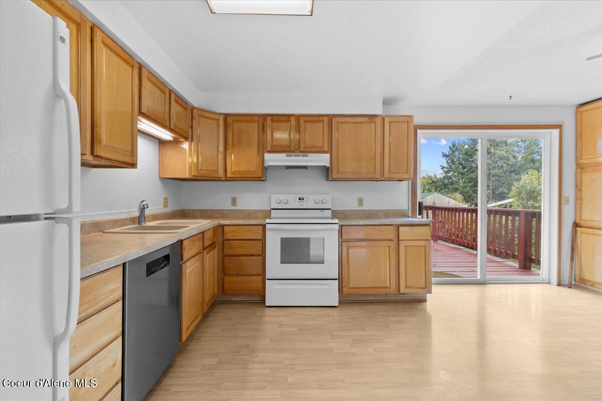 10934 North Maple Street Hayden, ID 83835 - Photo 11 of 48 20-IMG_7410