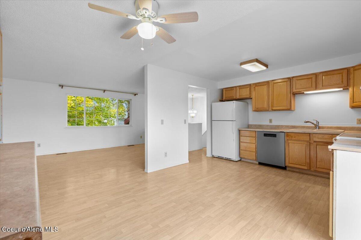 10934 North Maple Street Hayden, ID 83835 - Photo 13 of 48 22-IMG_7416