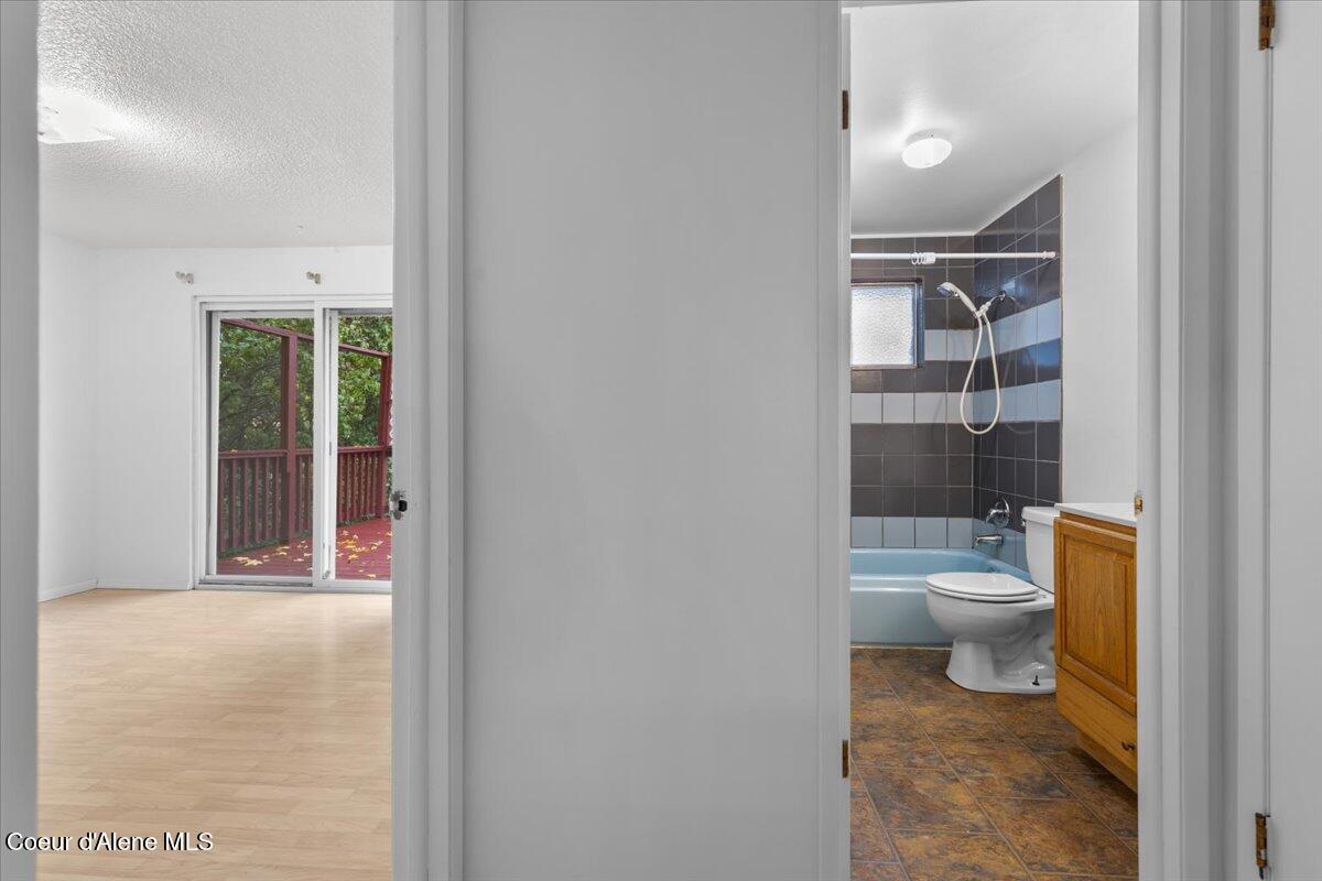 10934 North Maple Street Hayden, ID 83835 - Photo 17 of 48 26-IMG_7428