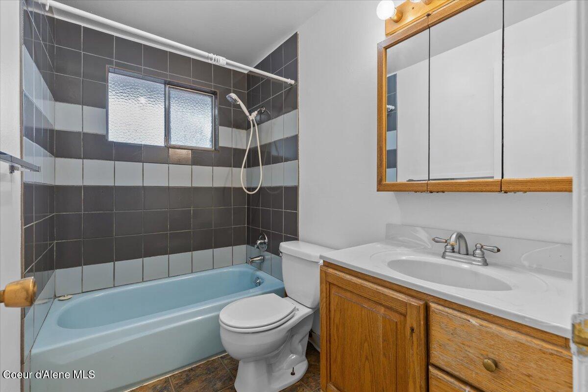 10934 North Maple Street Hayden, ID 83835 - Photo 18 of 48 29-IMG_7437