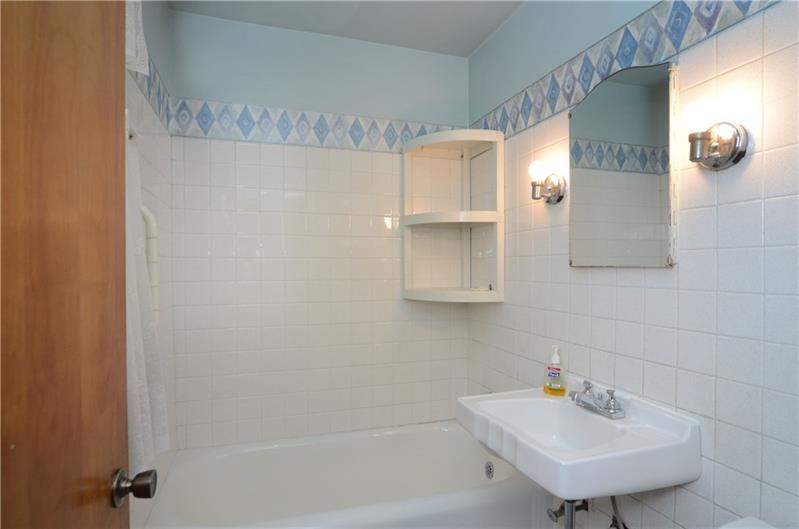 51 Baldwick Road Pittsburgh, PA 15205 - Photo 18 of 23