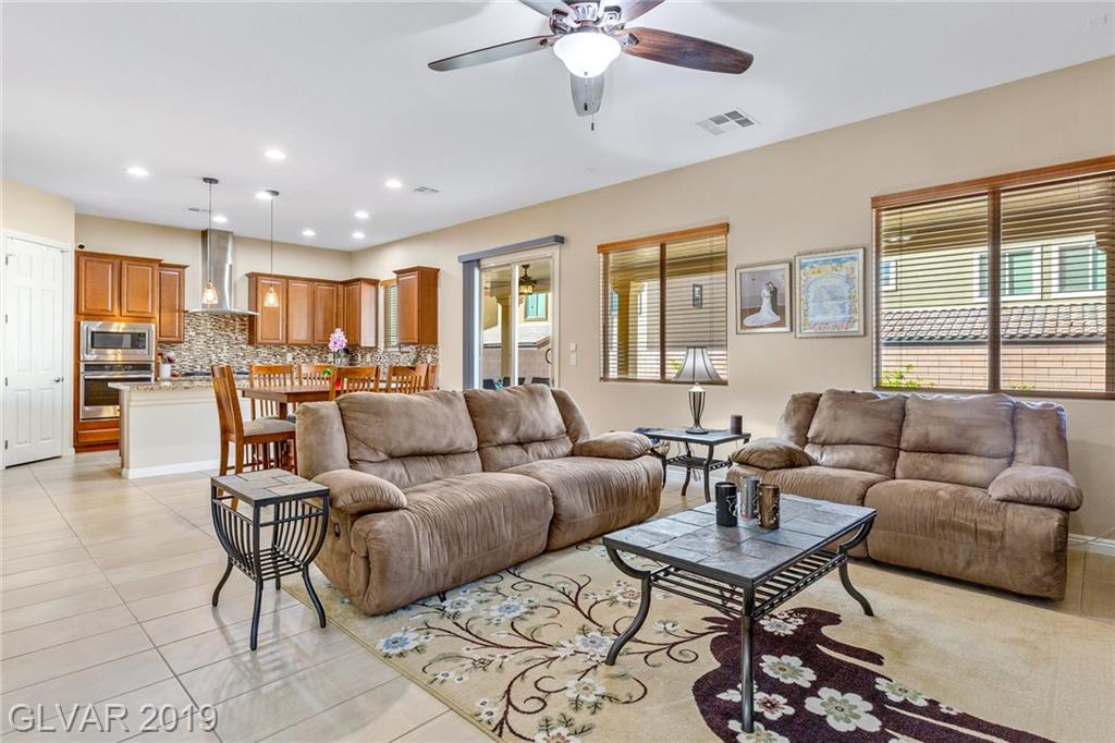 82 Einstein Ridge Way Las Vegas, NV 89183 - Photo 3 of 35 Gallery Image 3