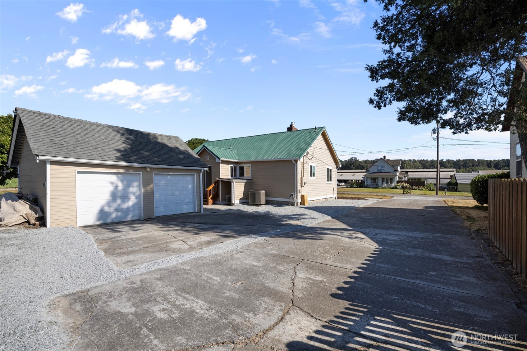 17219 Calhoun Road Mount Vernon, WA 98273 - Photo 36 of 40