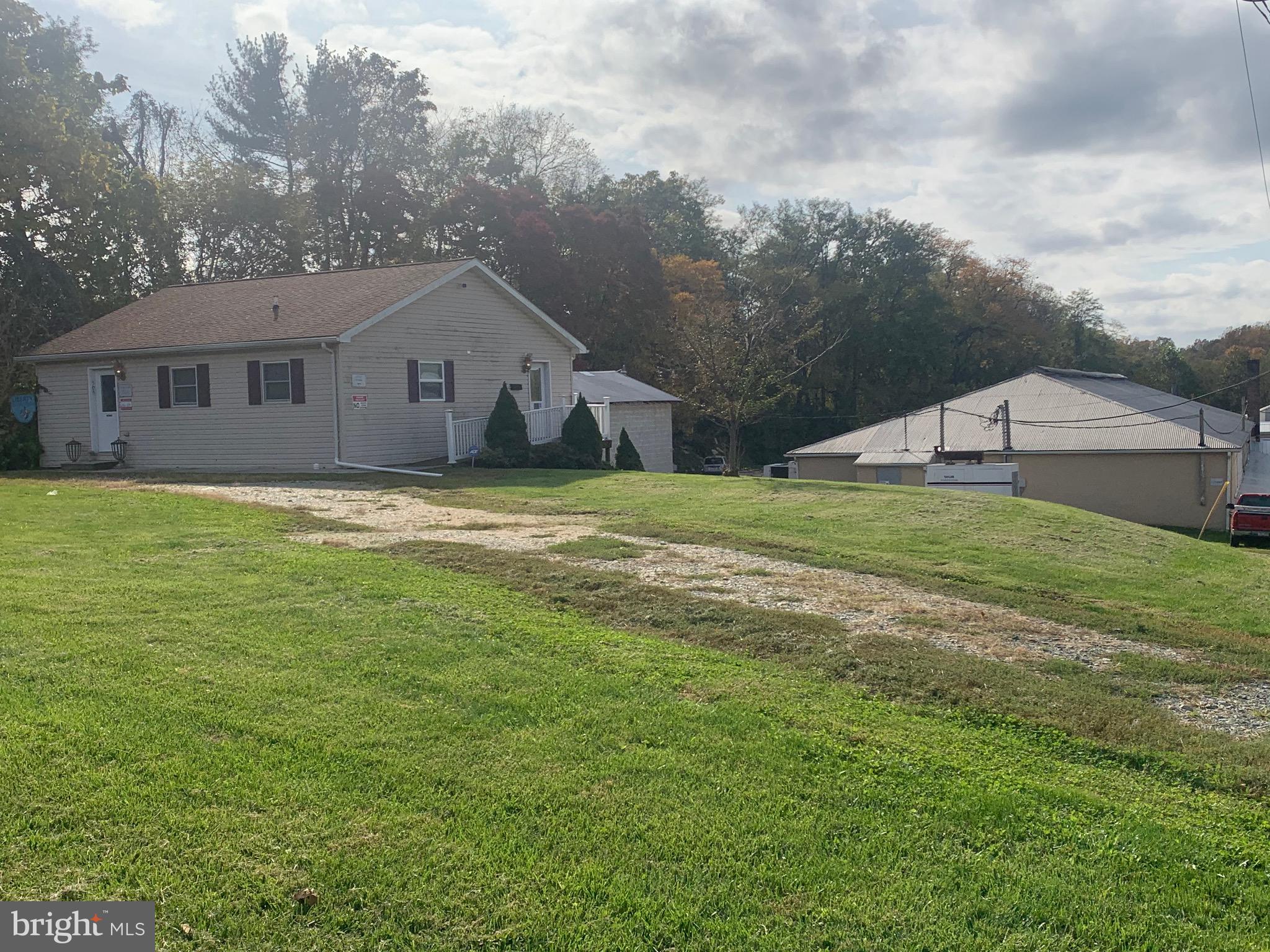 501 North Walnut Road Kennett Square, PA 19348 - Photo 3 of 9