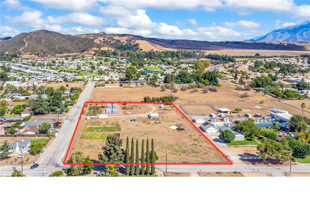 40587 High Street Cherry Valley, CA 92223 - Photo 3 of 4 Online is an estimate. Buyer to verify