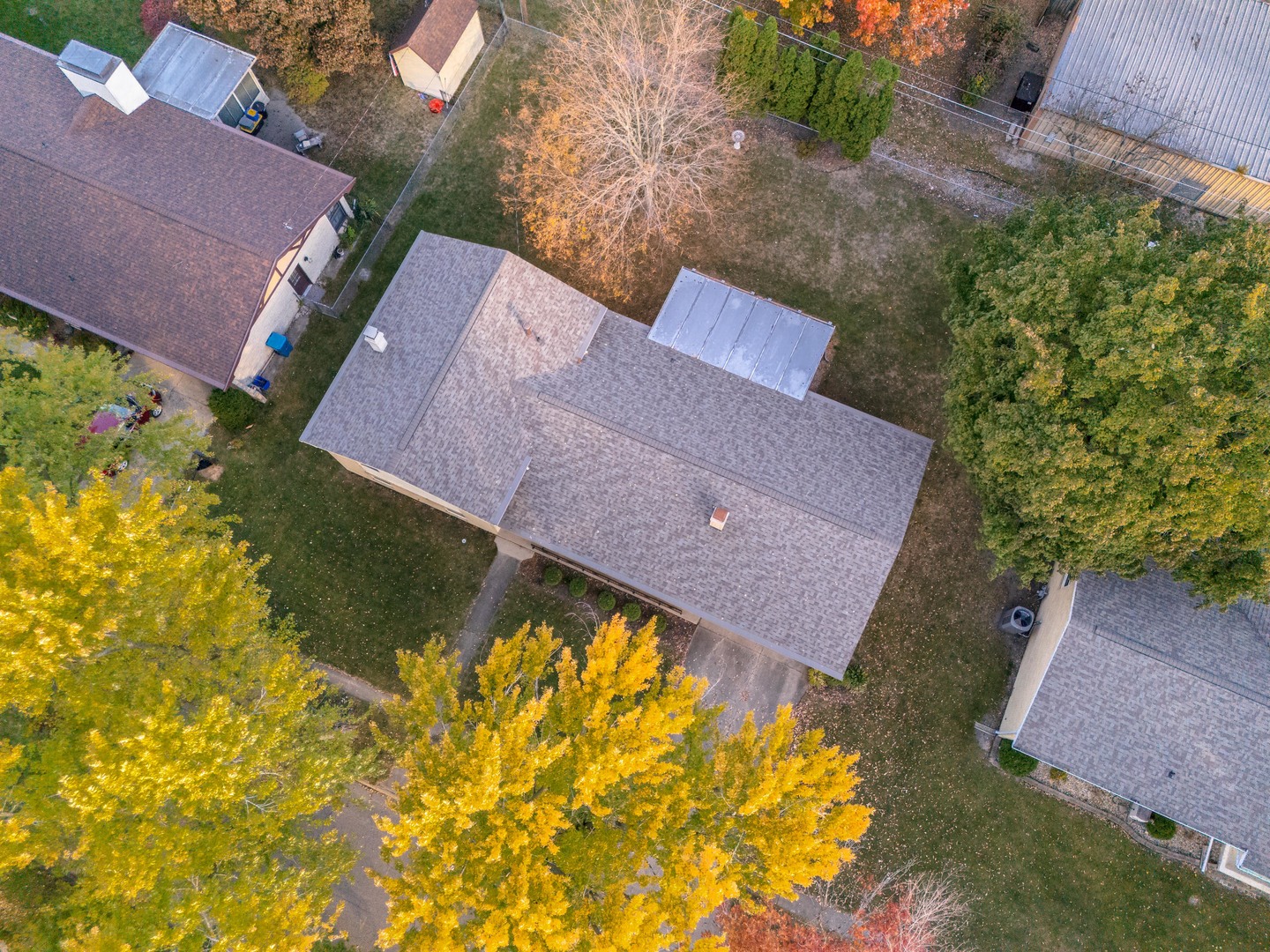 11 Manor Drive Pontiac, IL 61764 - Photo 40 of 45 an aerial view of house with yard swimming pool and outdoor seating